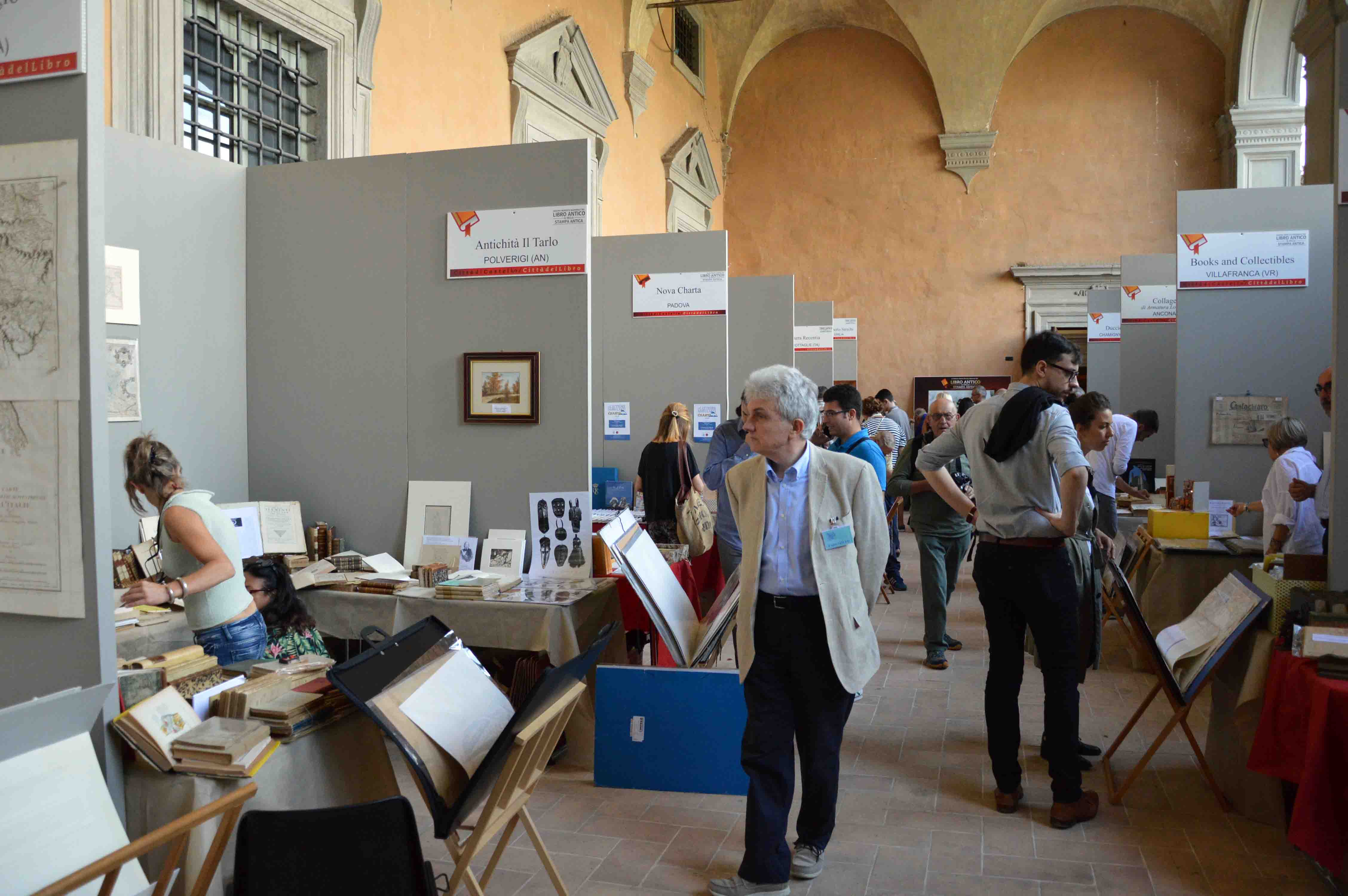 Inaugurazione Mostra del Libro 12_2.jpg